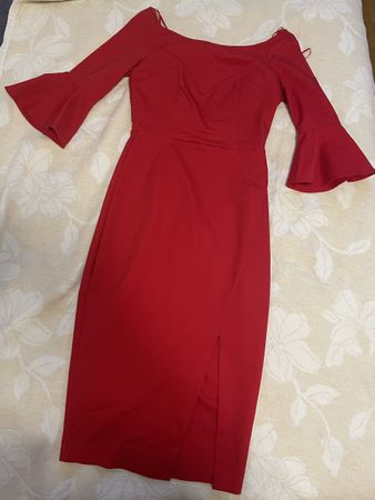 Kleider und Jumpsuit kurz