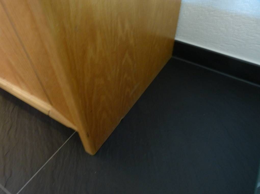 Commodes: Sideboard klein mit 1 Tablar – D'occasion à Lengnau BE par AllerleiSUPER 4