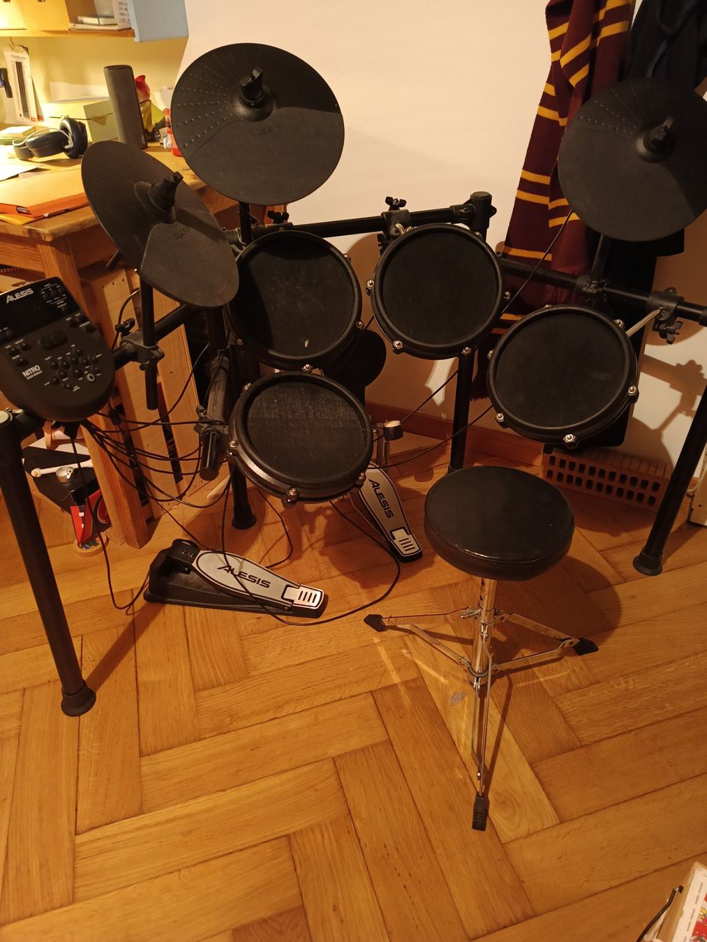Alesis Musikinstrumente: e-Drum Alesis Nitro – Gebraucht aus Bern von AmayaK