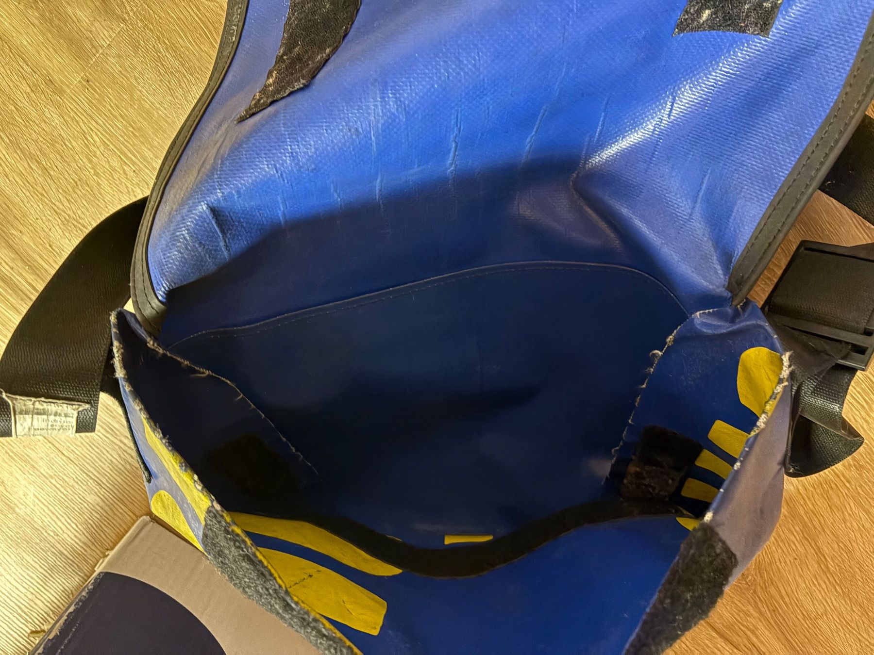 Freitag Taschen: Tasche FREITAG blau gelb – Gebraucht aus attiswil von Ngismo 2