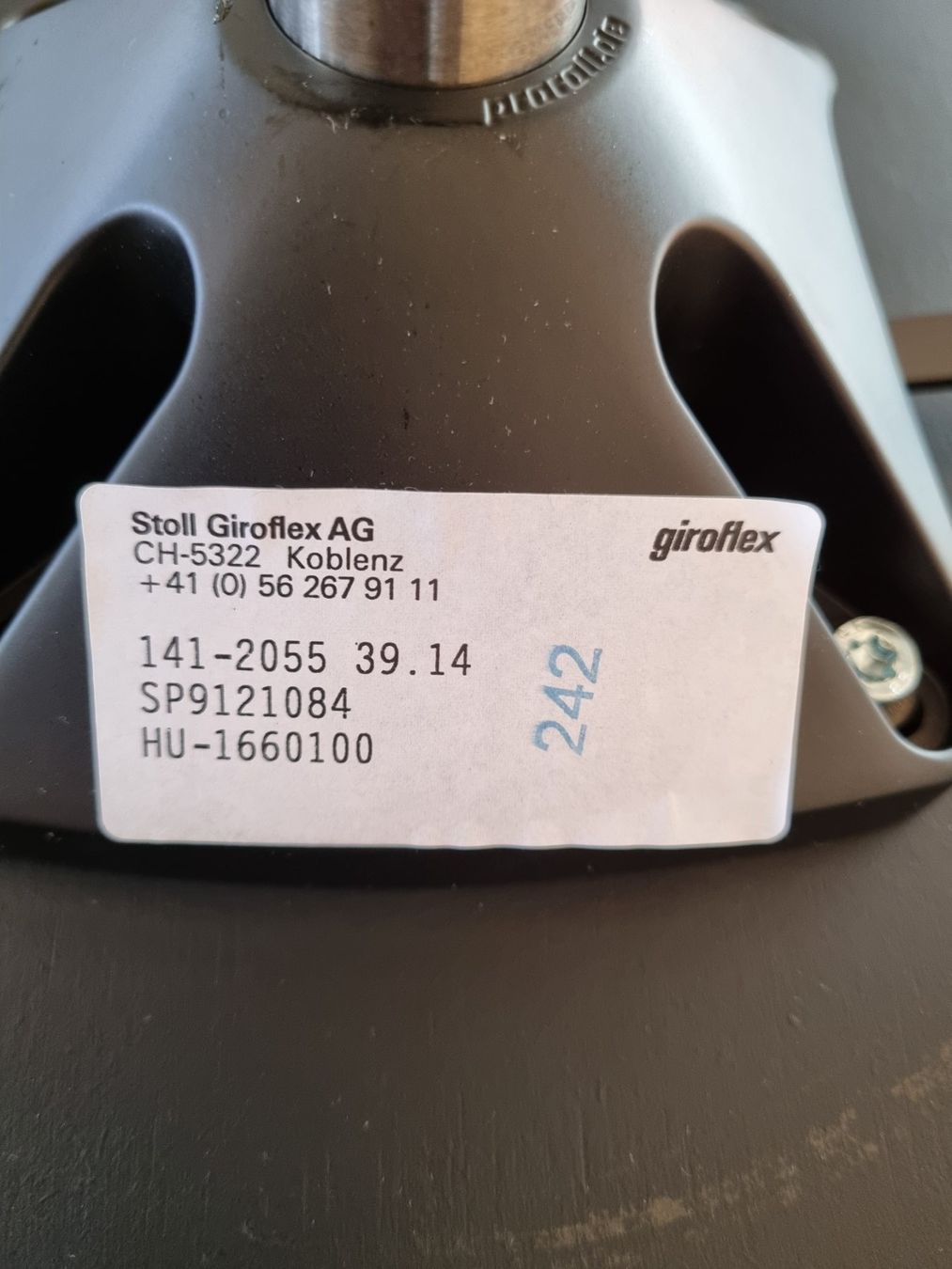Sgabelli: Drehstuhl-Bürohocker, SWISS Made – Usato da Kriessern venduto da Eddiemouse 2