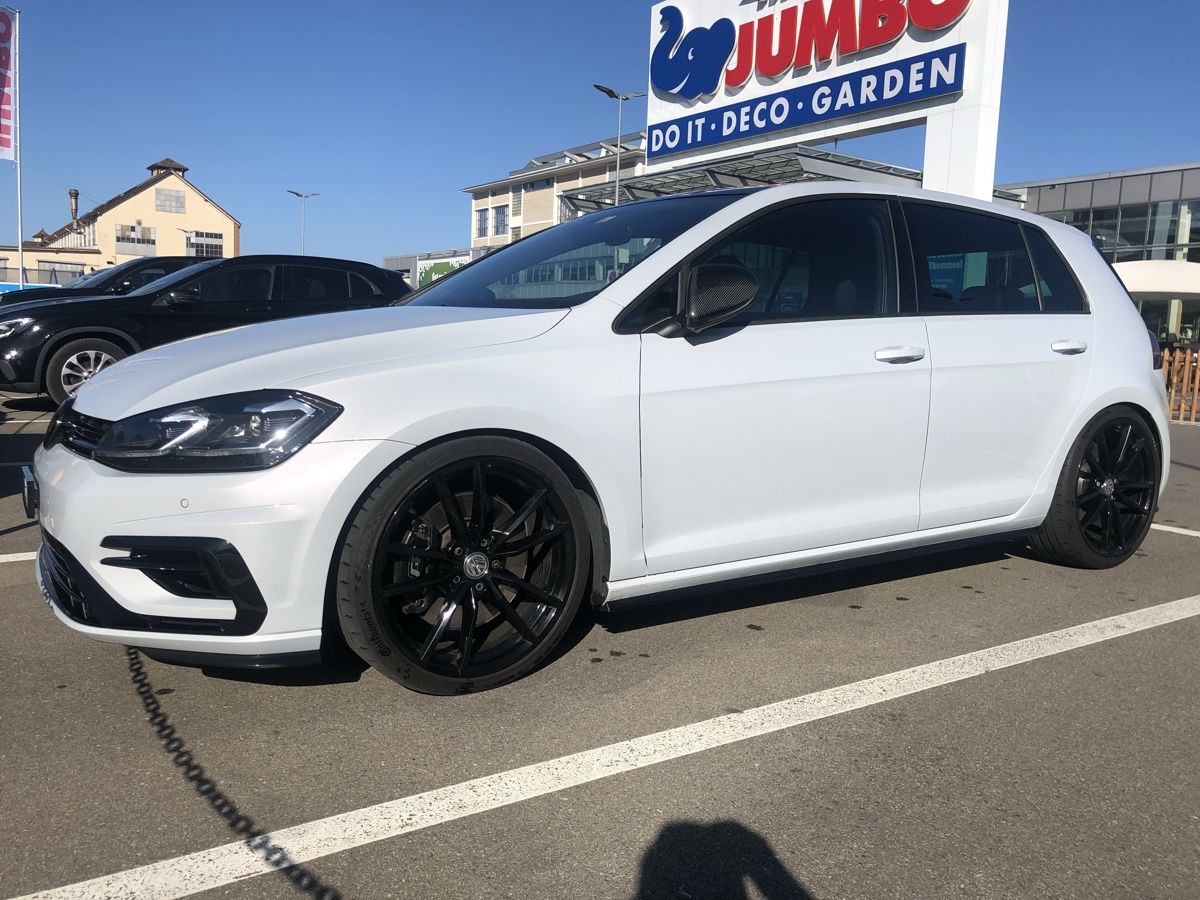 VW Automobili: VW Golf VII R, Golf 7.5 R Facelift + 383PS – Usato da Illighausen venduto da remi 1
