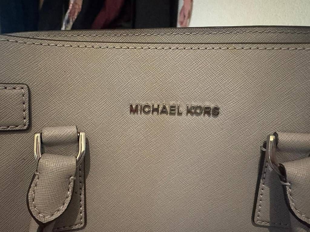 Sacs femmes: Micheal Kors Handtasche – D'occasion à Alpnach Dorf par Emiel123 1