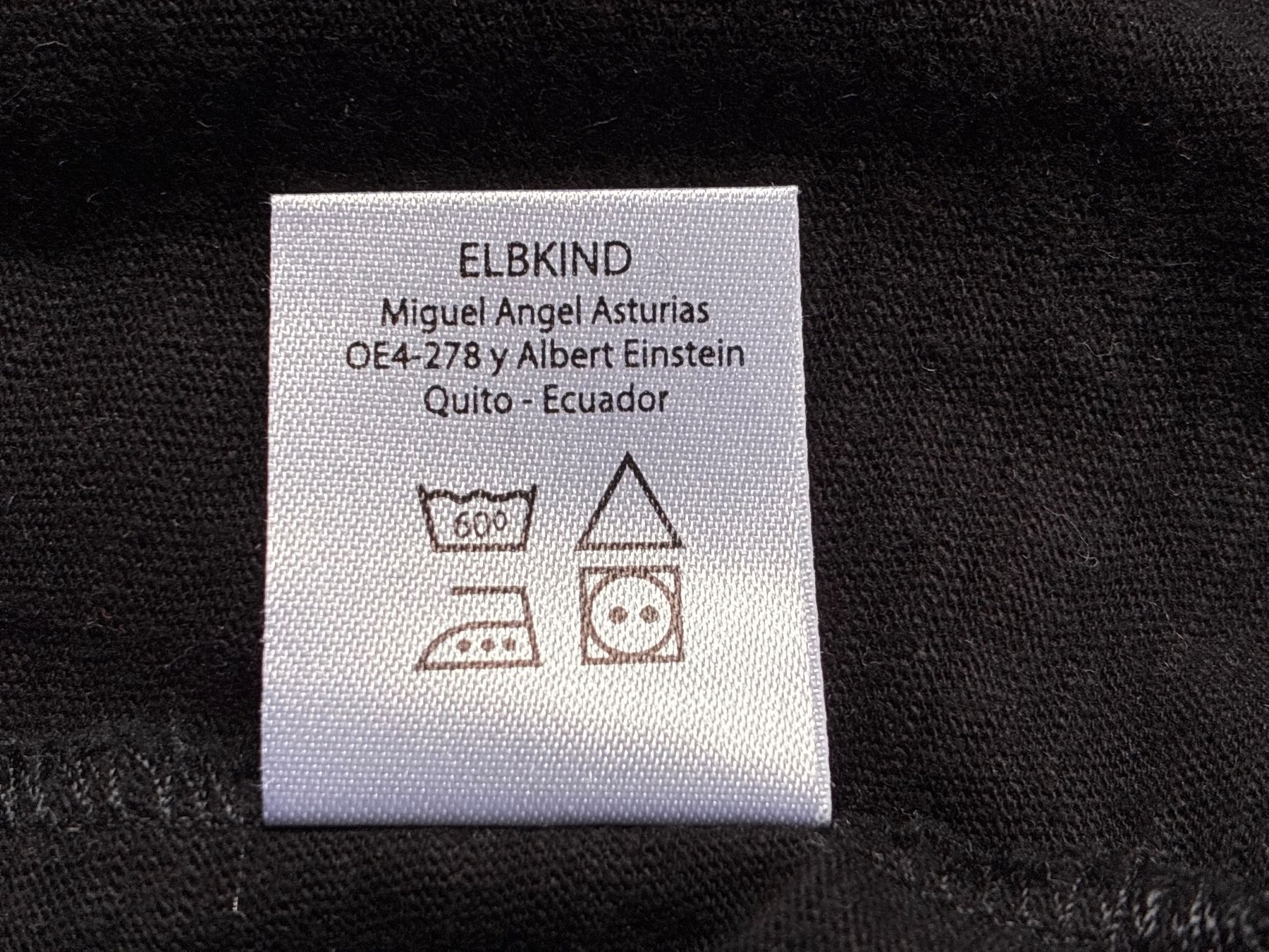 T-shirt: Fidelio Langarm Shirt schwarz – Usato da Zürich venduto da Boognishh 3