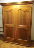Antiker Nussbaumschrank Biedermeier ca.1850