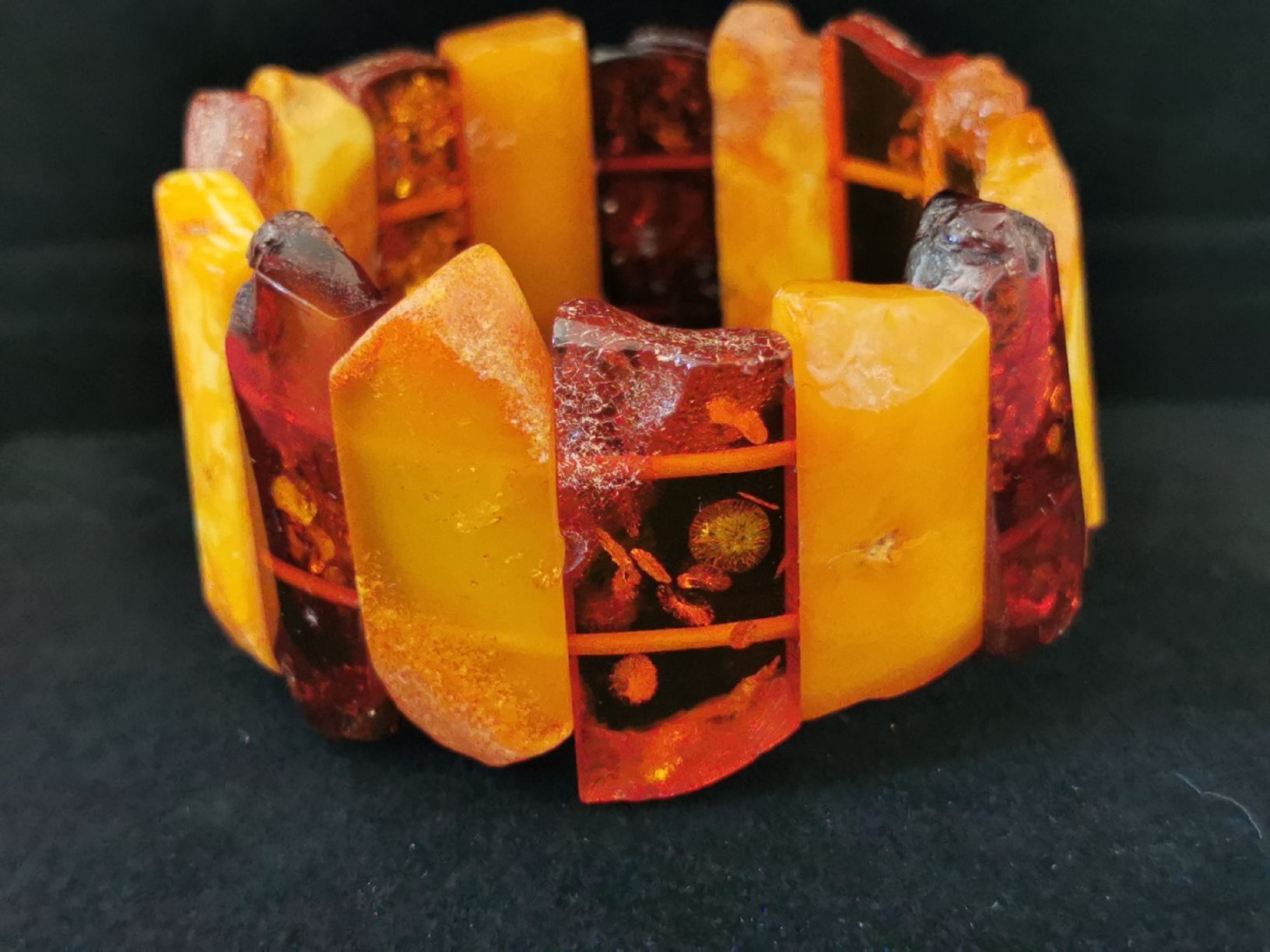 Armbänder & -reifen: Armband aus Bernstein – Gebraucht aus Schlieren von vlalif 2