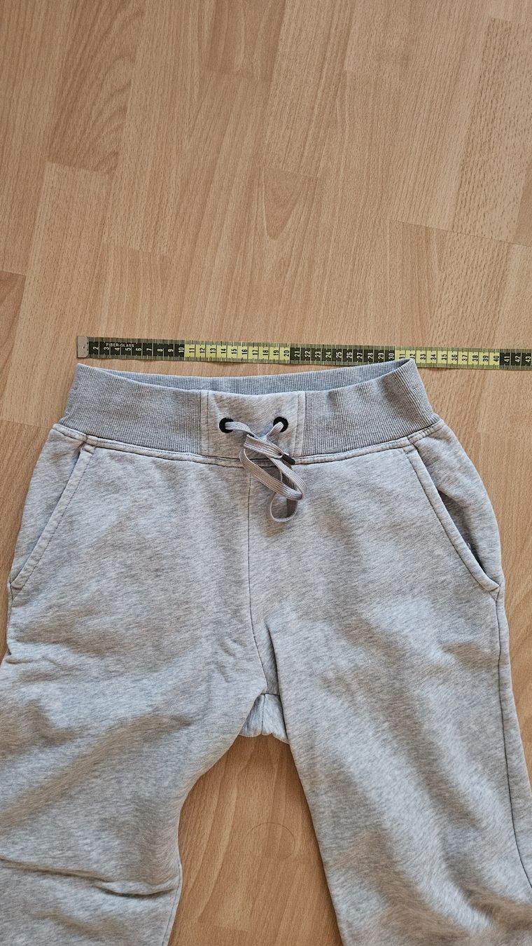 Peak Performance Hosen: PEAK PERFORMANCE W Logo Pant – Gebraucht aus Rheinfelden von DHS