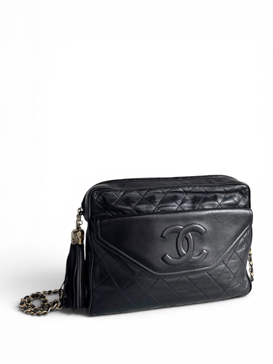 Chanel Borse da donna: CHANEL Lambskin Quilted Tassel Camera Case Tasche – Usato da Kriens venduto da hannaandkiko