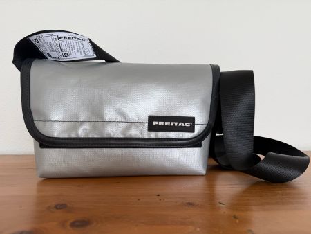 FREITAG – F41 HAWAII FIVE-0  -  NEUF