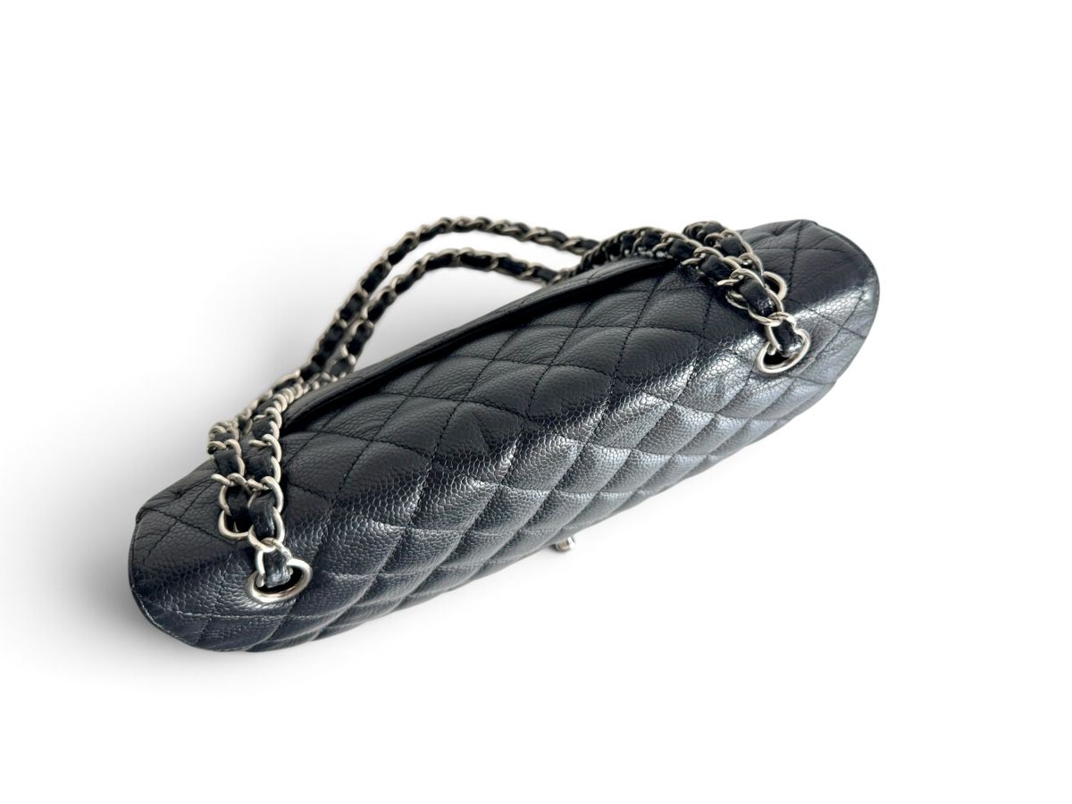 Chanel Borse da donna: CHANEL Caviar Quilted Medium Double Flap Tasche – Usato da Kriens venduto da hannaandkiko 5