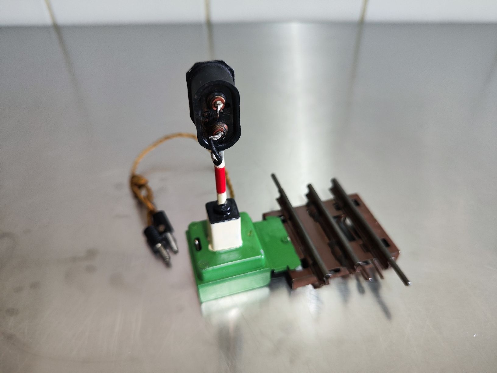 Märklin Modellini di ferrovie: Märklin, feu de signalisation manuel. – Usato da Genève venduto da baker02 1