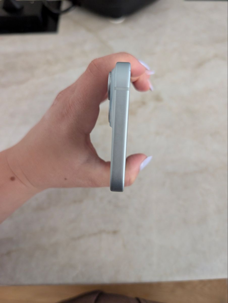 Apple Portables: Apple iPhone 15 258GB – D'occasion à Neuhausen par wait.for.it 4
