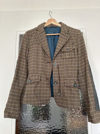 Tolles Design, wunderschöne Jacke, ca. Grösse S