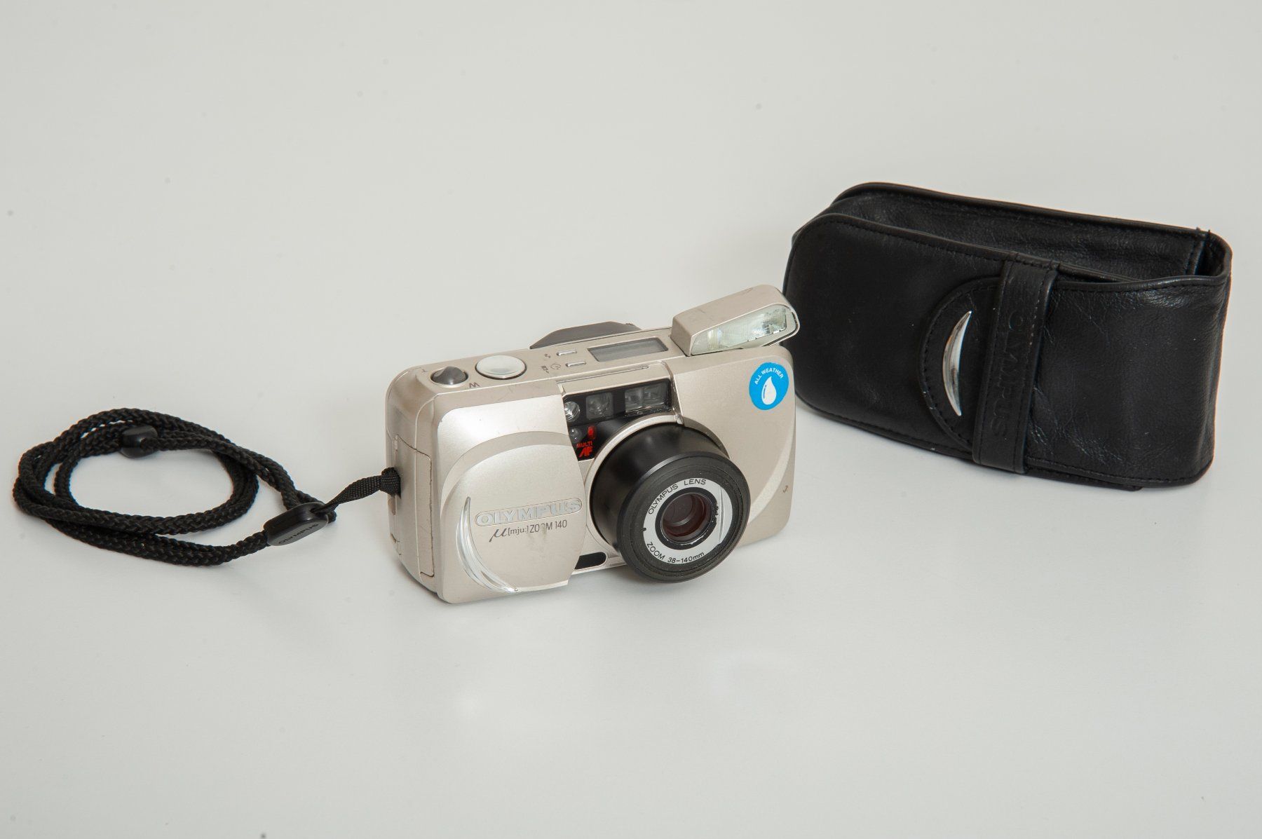 Olympus Fotocamera: Olympus Mju Zoom 140 – Usato da Lausanne venduto da Phlox02