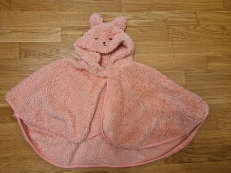 Cape mignonne rose à capuche ours 🐻