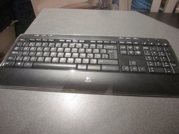 Logitech Tastiere: Tastatur Logitech, schwarz – Usato da Zürich venduto da abraxas1291