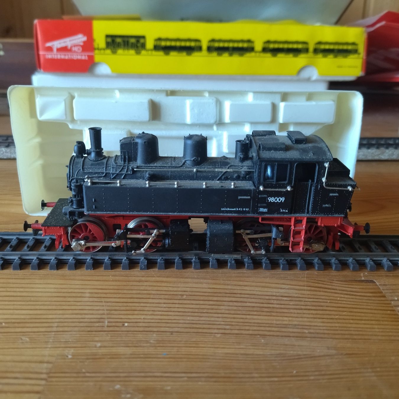 Rivarossi Modellini di ferrovie: Rivarossi Lok 1340 (906) – Usato da Basel venduto da BeanieUp