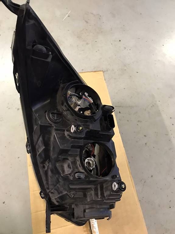 Scheinwerfer: Ford Transit costom Original Scheinwerfer  – Gebraucht aus Uttigen von power87 1