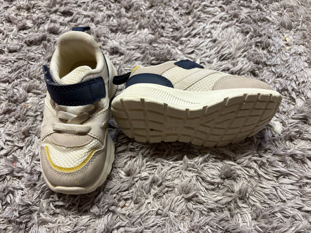 H&M Scarpe per ragazzi: Turnschuhe von h&m – Usato da Jona venduto da hermadam
