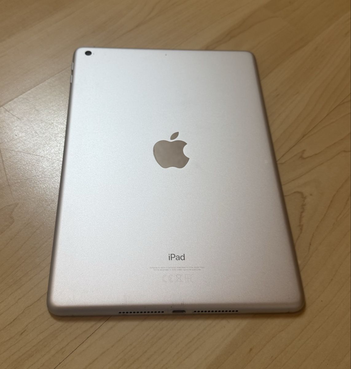 Apple Tablet PC: I Pad (6.Generation) – Usato da Reiden venduto da jez_9hlg 2