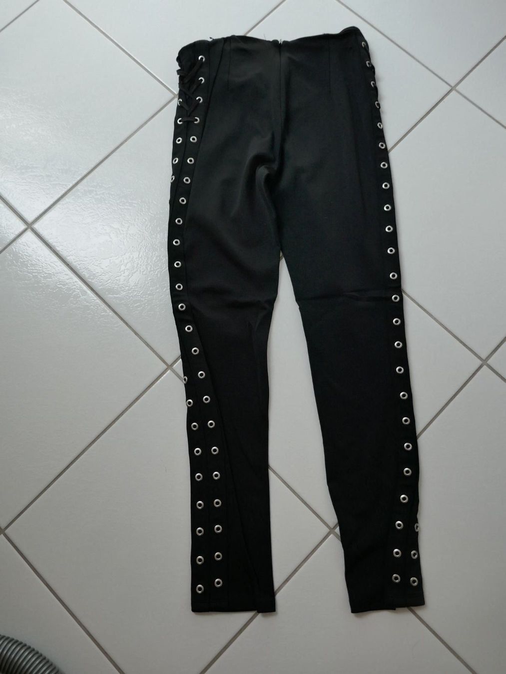 Guess Hosen: NEU !  GUESS  Schwarze Hose – Neu (gemäss Beschreibung) aus Volketswil von Cobra22 2