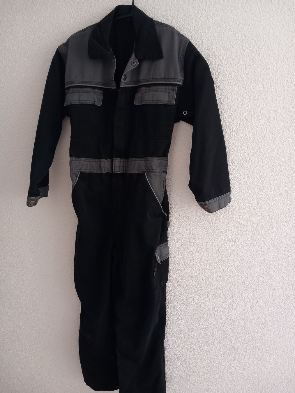Pantaloni: combinaison de travail 128 – Usato da Courrendlin venduto da tititchoun
