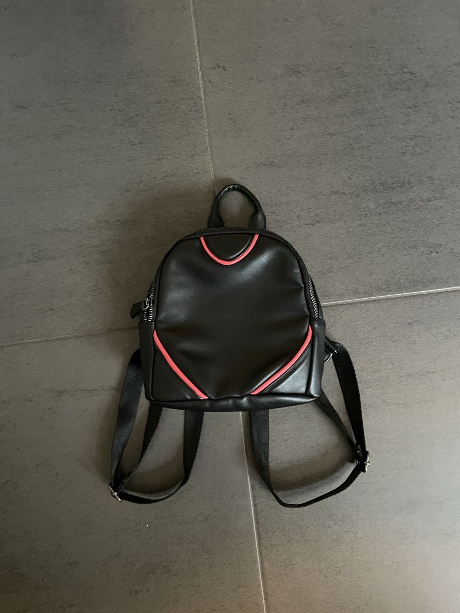 Primark Zaini: Sac à dos PRIMARK imitation cuire – Usato da Cressier NE venduto da leiestla
