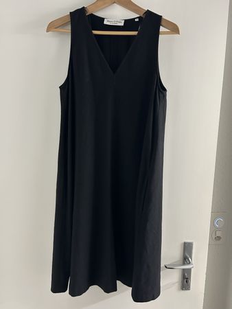 Hübsches Kleid von Marco Polo