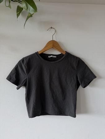 Crop top gris foncé Zara M 