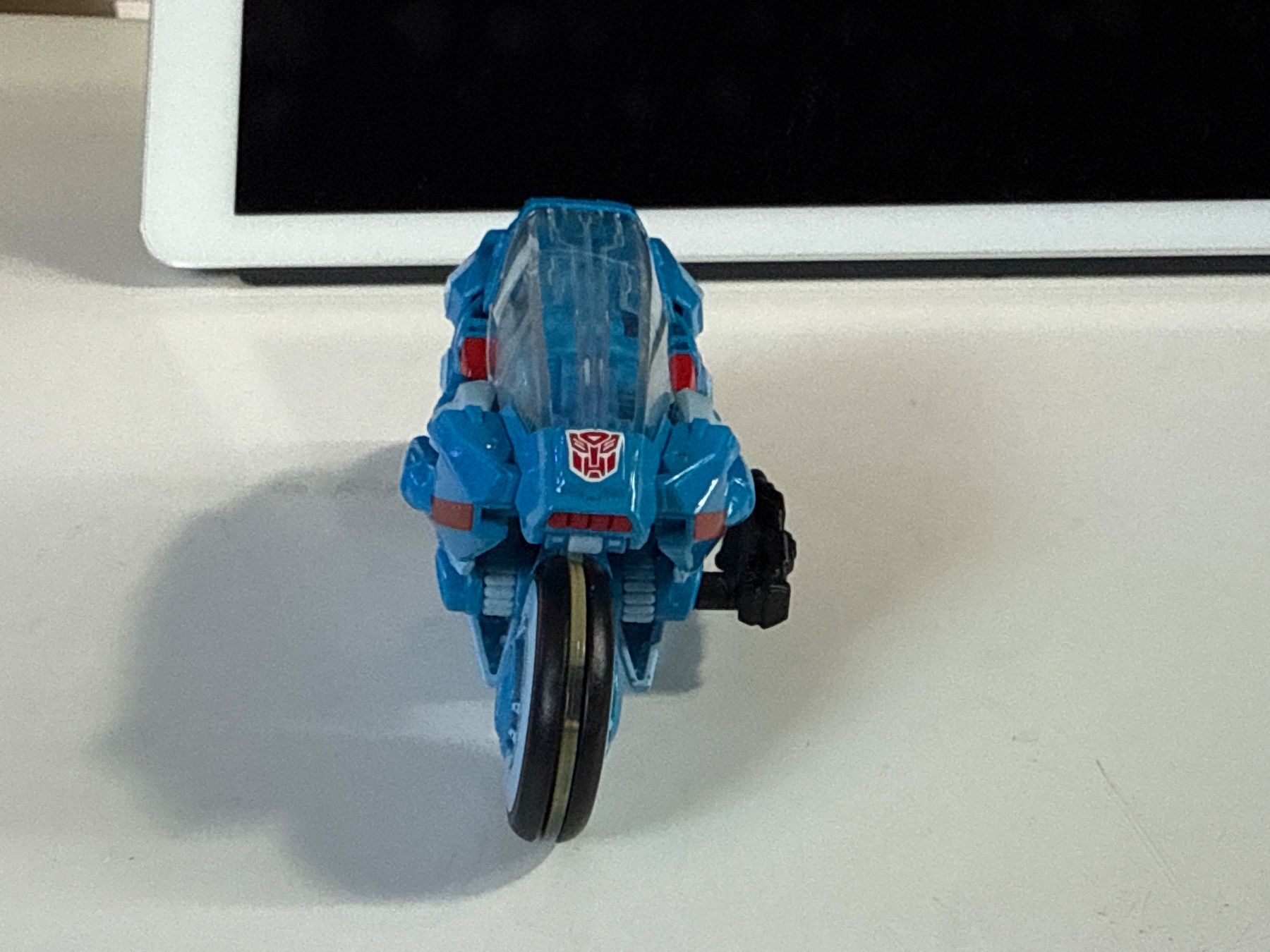 Hasbro Statuette: Transformer Chromia Motorrad Hasbro – Usato da Allschwil venduto da meeresperle 4