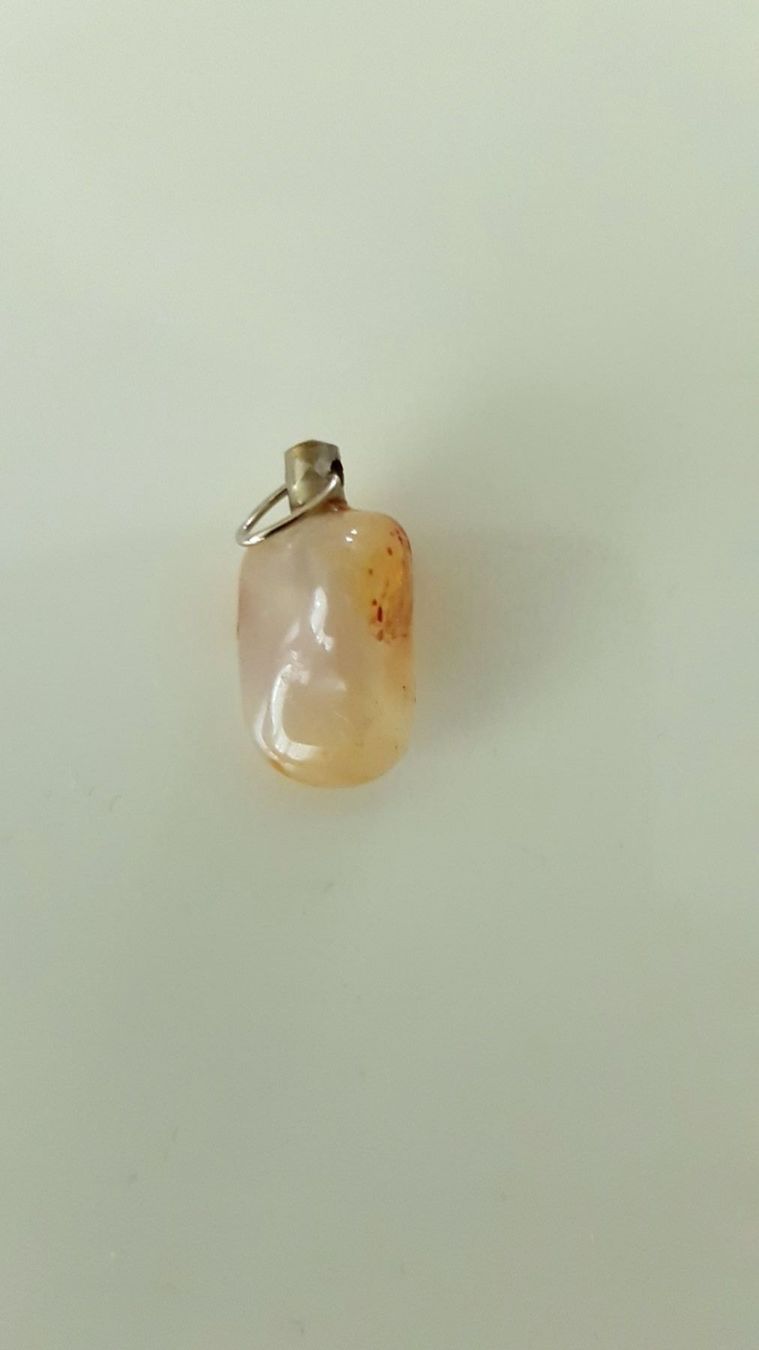 Ciondoli: Rosenquarzanhänger mit Hämatom – Usato da Dübendorf venduto da Nemo_0 1