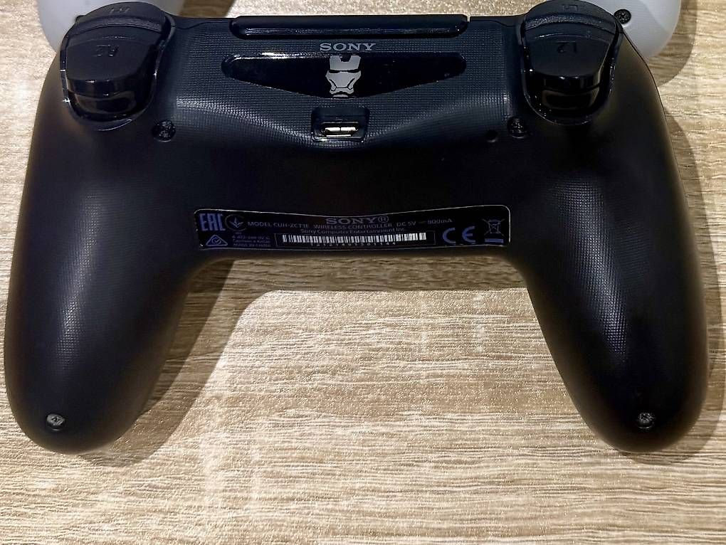Controller: Sony PS4 DualShock 4 Controller  TOP Zustand – Gebraucht aus Witterswil von faidel 2