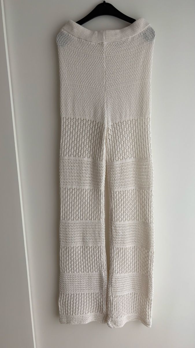 Pull&Bear Pantalons: Gestrickte Sommerstoffhose – Neuf (Voir description) à Winterthur par leimaj 2