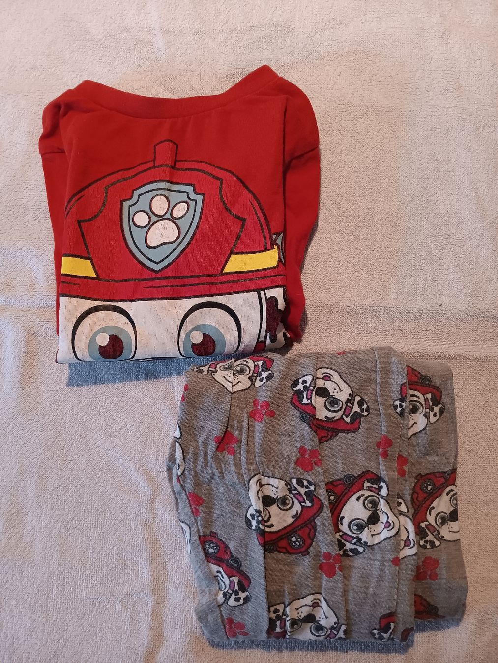 Pigiama & Simili: Paw Patrol Pyjama Gr. 98 - rot – Usato da Meilen venduto da Stella1805