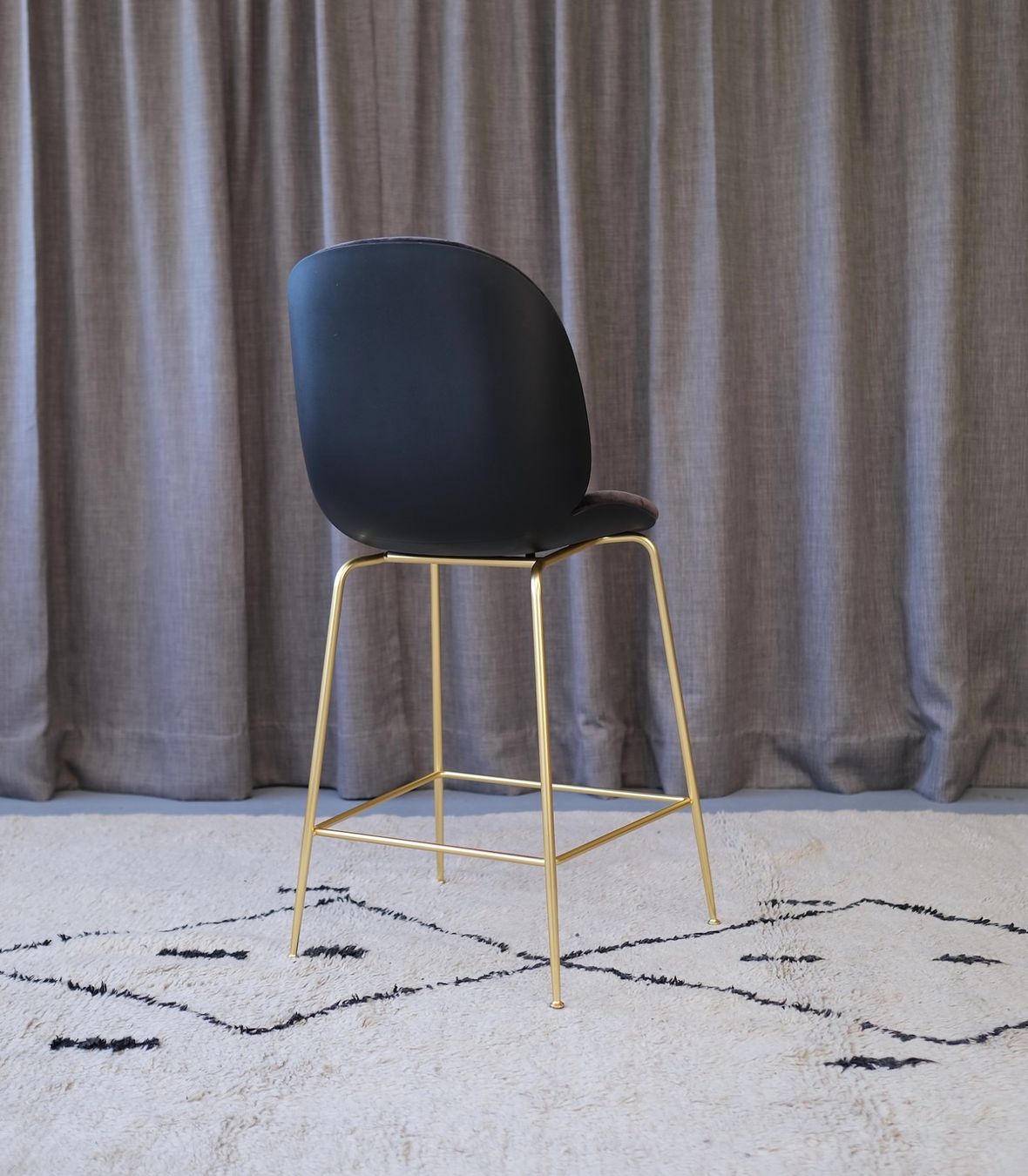 Gubi Sedie: Gubi Beetle Bar Chair – Usato da Bern venduto da Zmodern_CON 5