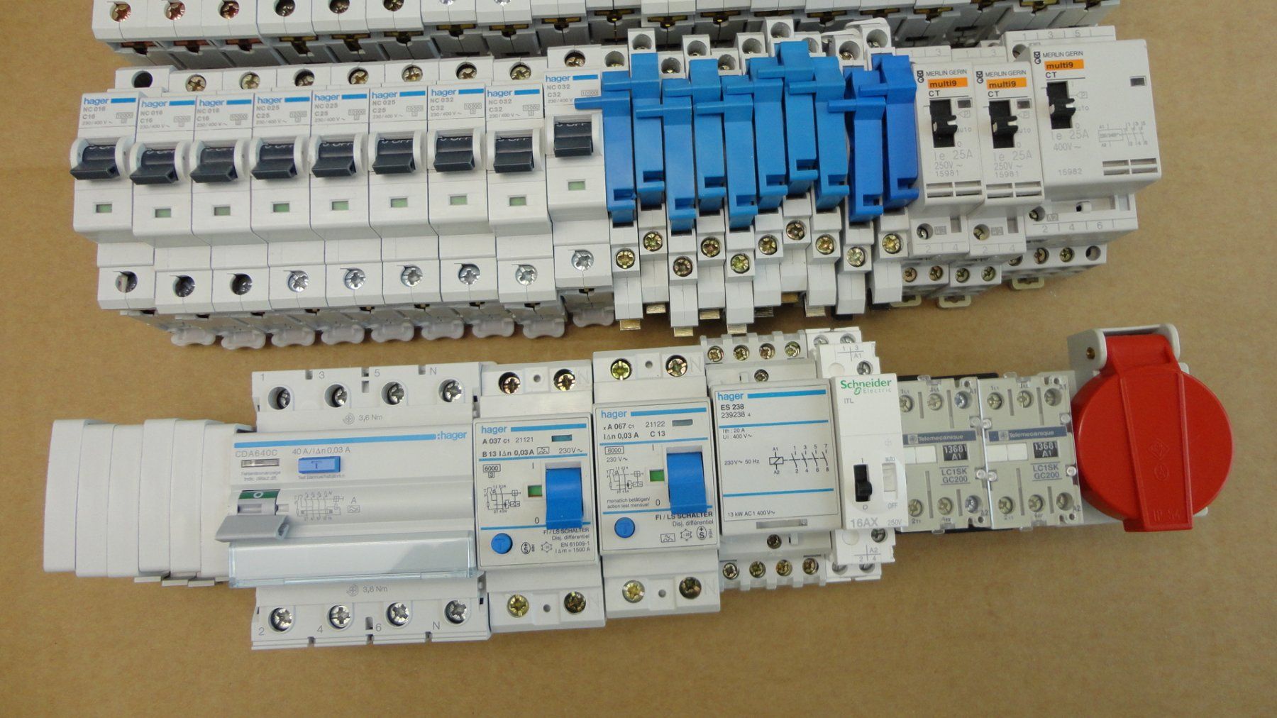 Hager Alimentazione elettrica: FI/LS Leitungsschutzschalter hager – Usato da Emmen venduto da Dora024 4