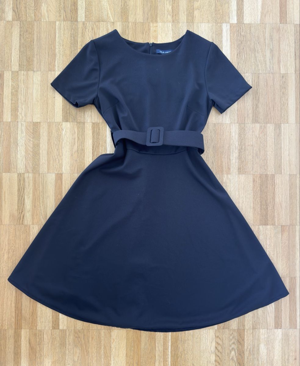 Vestiti: Vestito nero taglia S - blue sand – Usato da Basel venduto da ser_qy29
