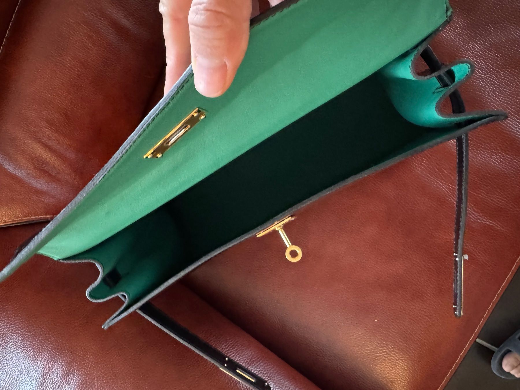 Borse da donna: Timeless Classic: Bag 35 Black Leather / hand made – Nuovo e nell'imballaggio originale da Veyras venduto da ValClasse 4