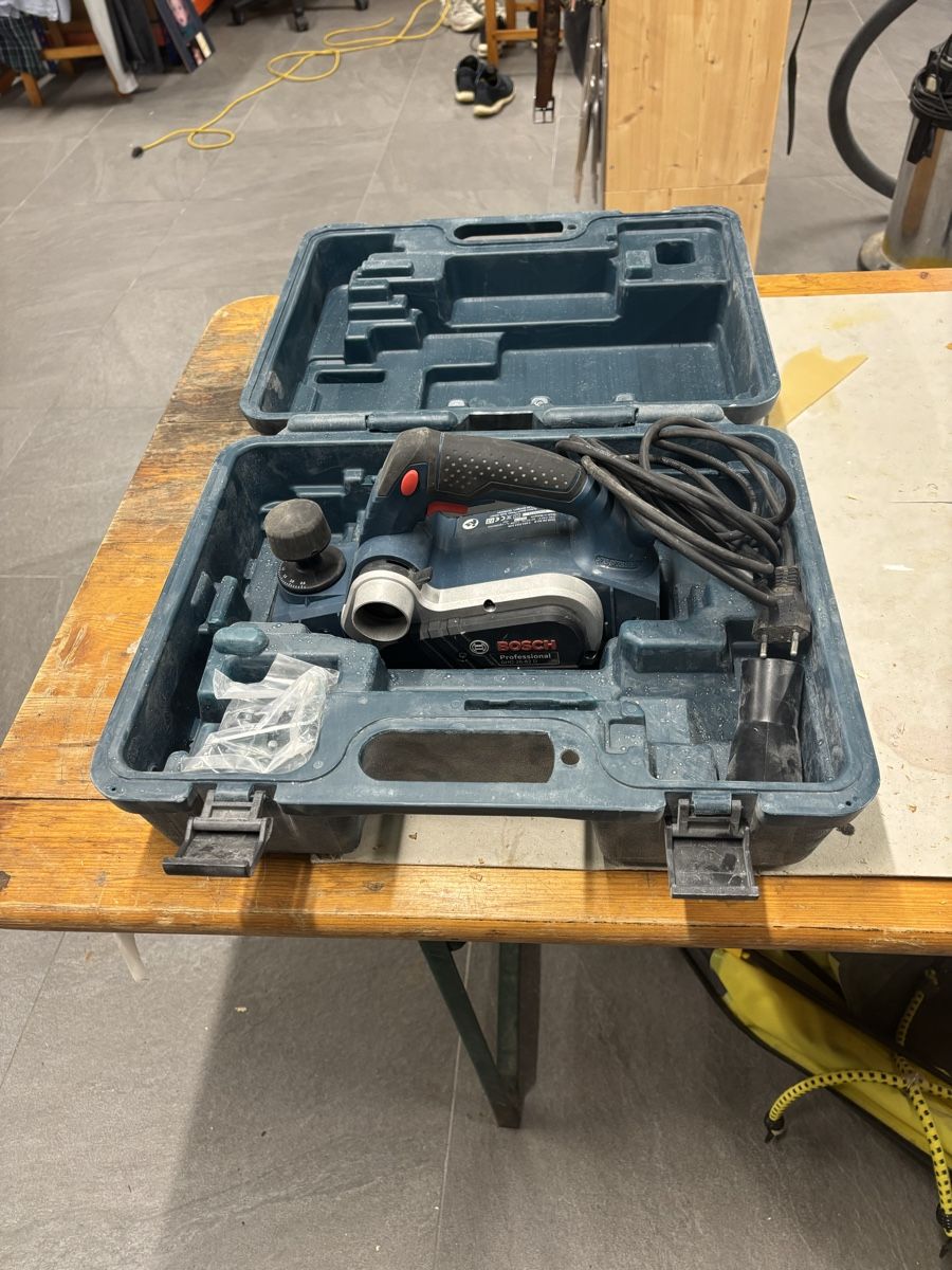 Tutte le macchine: Bosch Elektro Hobel  – Usato da Brienz BE venduto da Talter690 3