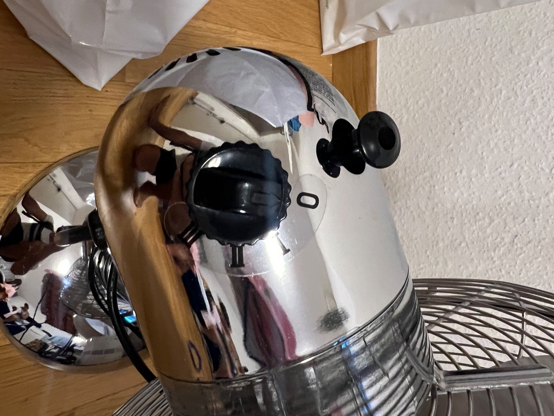 Ventilatoren: TRISTAR Tischventilator 58.6 dB, Durchmesser 30cm Silber – Gebraucht aus zürich von f_p 6