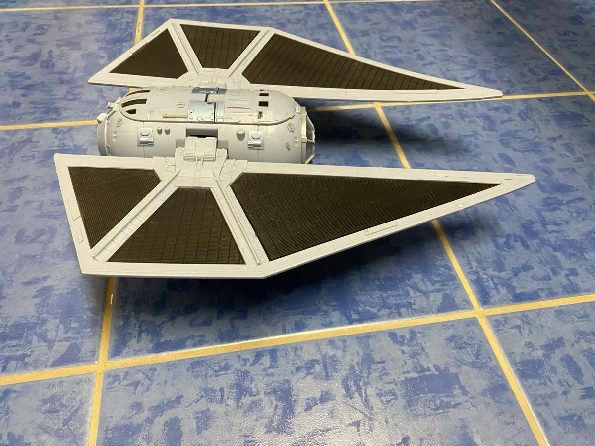 Hasbro Giocattoli: Star Wars - Hasbro TIE Striker Raumschiff – Usato da Meierskappel venduto da Tarmogoyf 1
