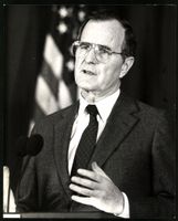 Fotografie Präsident George H. W. Bush,