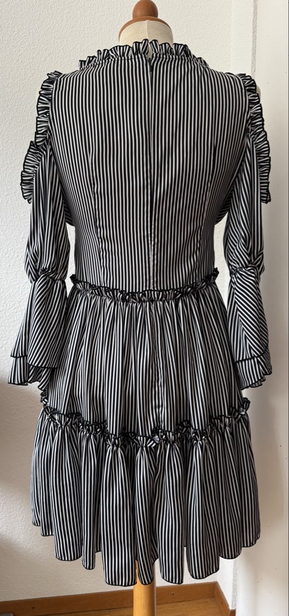 Maje Kleider: Robe Maje rayée volants taille 1 polyester neuve – Neu (gemäss Beschreibung) aus Morges von sandy069 3