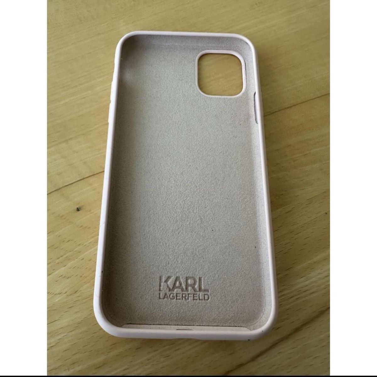 Karl Lagerfeld Cover & Protezioni schermo: Karl Lagerfeld iPhone 11 Case – Usato da Zug venduto da Lele0102 2