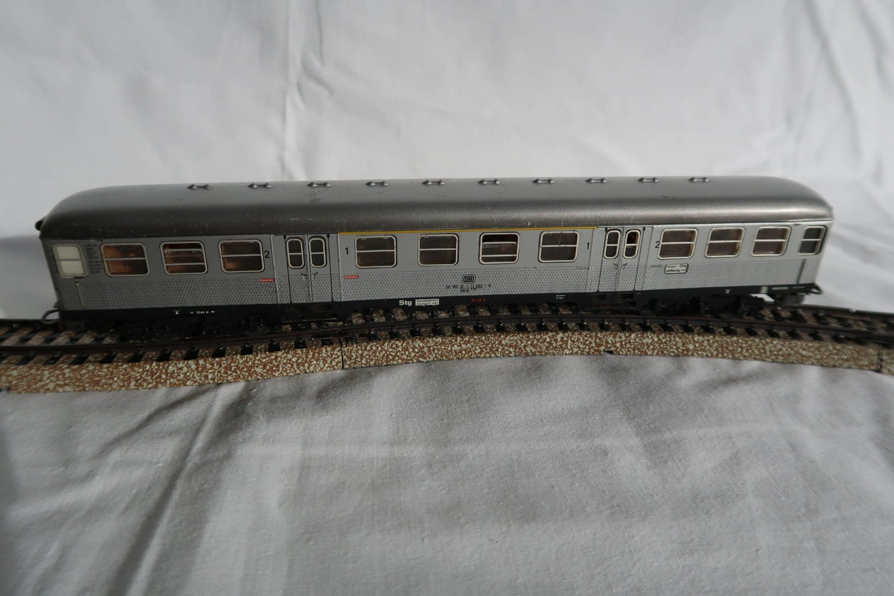 Märklin Modellini di ferrovie: Nahverkehrszug Silberling 4043 – Usato da Hurden venduto da Barth23 2