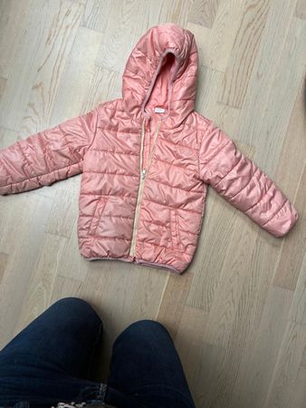 Kinder Steppjacke DeFacto rosa Grösse 98-104 gebraucht