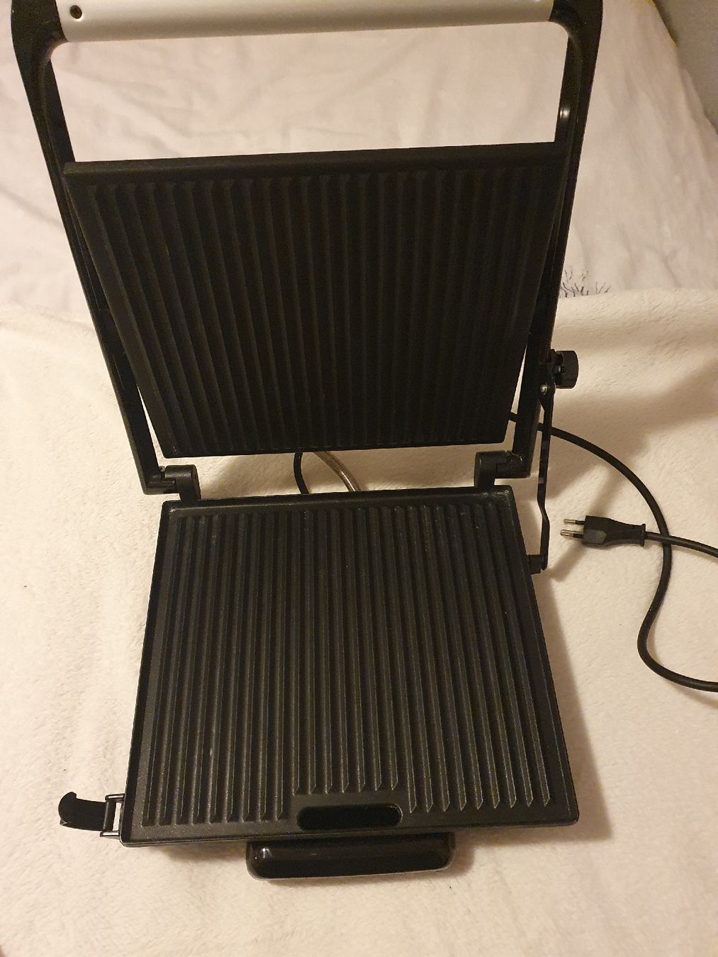 Elettrodomestici da cucina: Intertronic Kontaktgrill – Usato da Eggerberg venduto da wellros 1