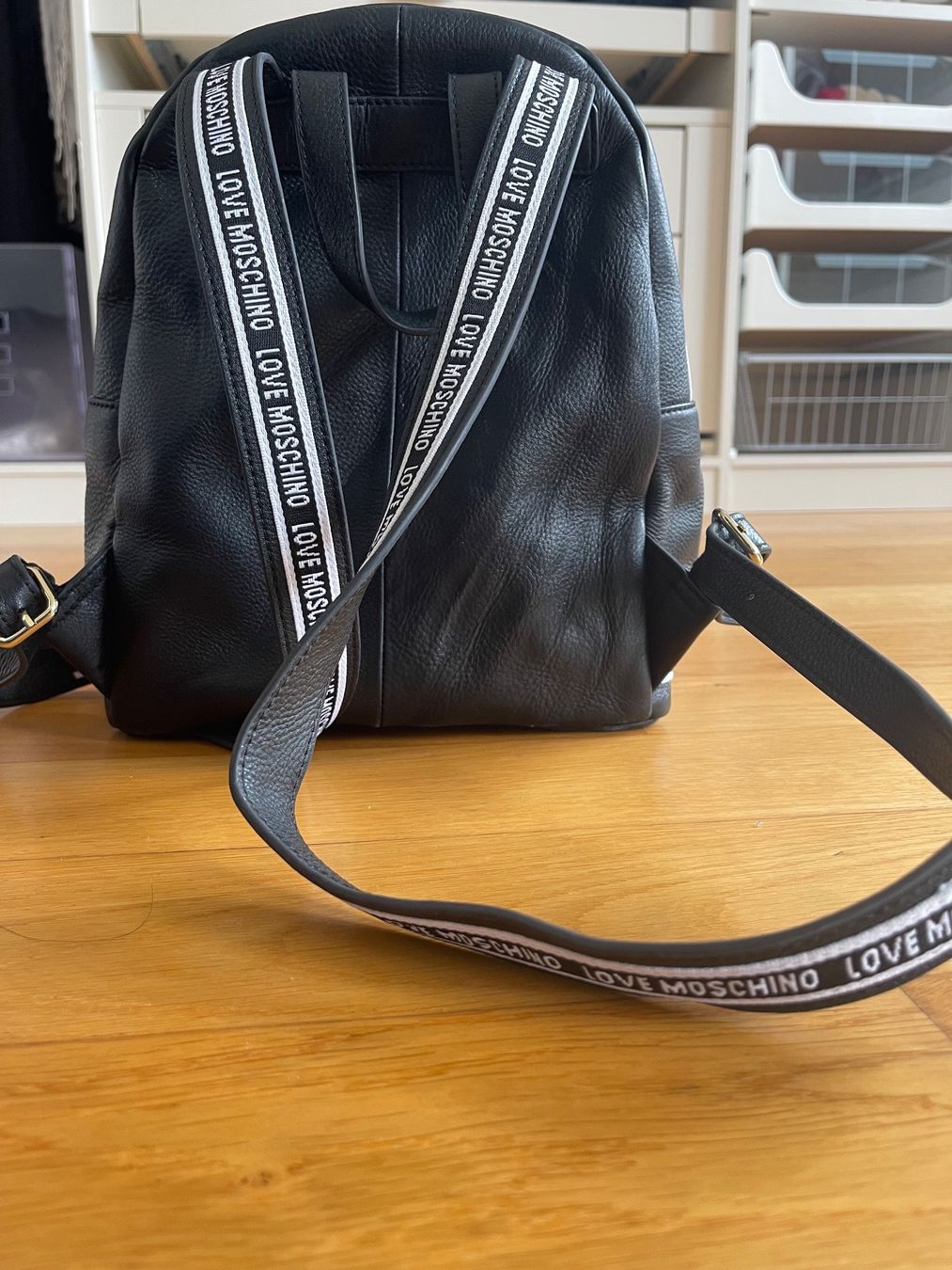 Moschino Zaini: Love Moschino Rucksack schwarz – Nuovo (secondo la descrizione) da Kreuzlingen venduto da shopaholicatheart_2 1