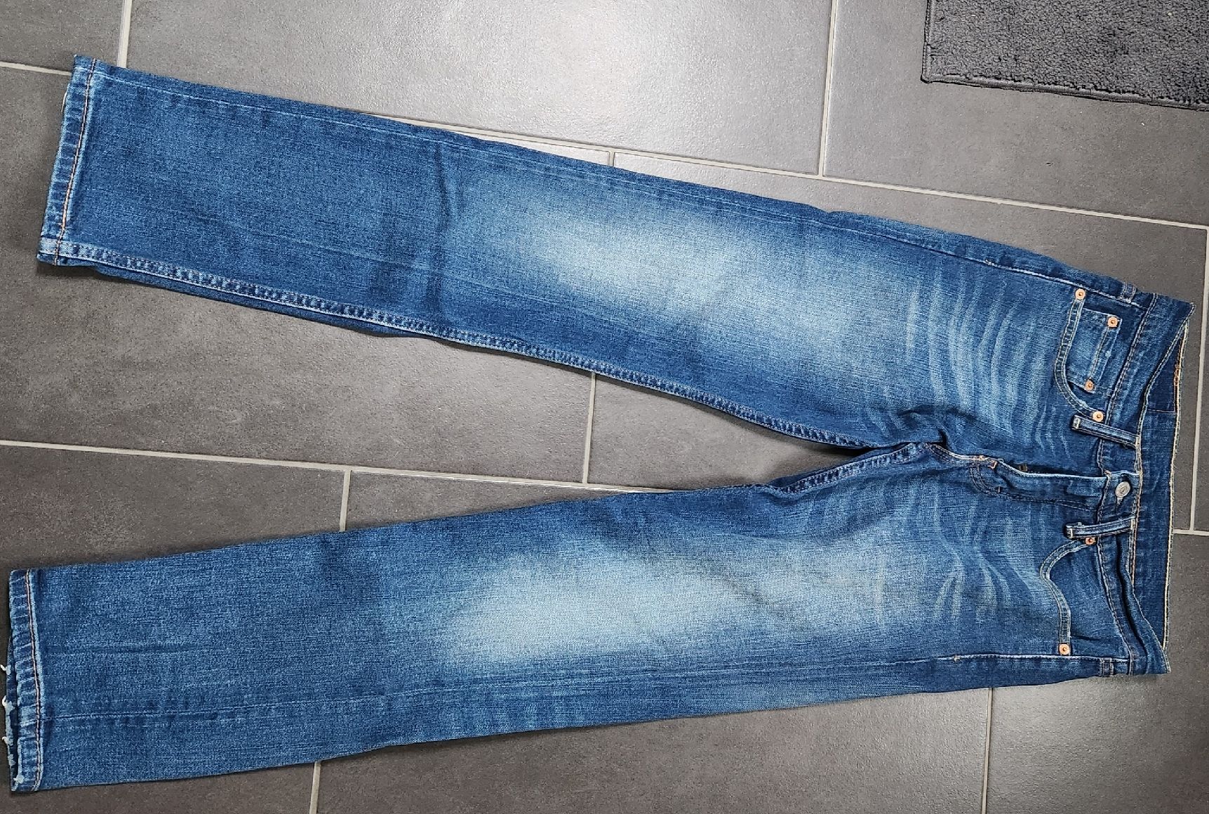 Jeans: Levis 511 Gr. 28/32 – Usato da Lyss venduto da Urma5