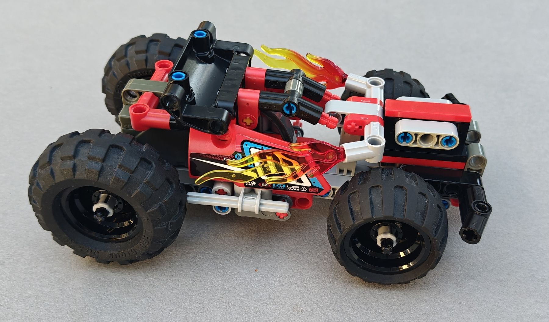 Lego Kit di costruzioni: Lego Technic 42073 – Usato da Fontenais venduto da Tigrou_81 1